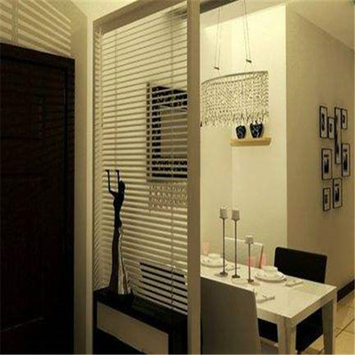 鑫意裝飾 專業打造定制百葉與玻璃隔斷，構筑靈動高效辦公空間